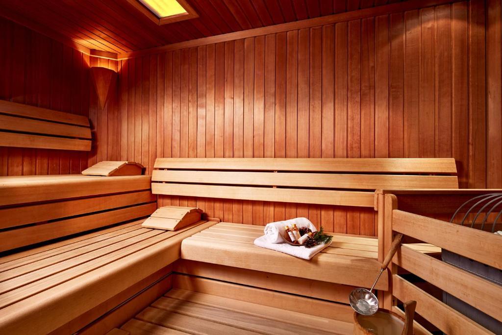 Hotel Barbarahof 4 Stars Superior-Summercard Inclusive-Adults Only From 14 Years Капрун Екстериор снимка